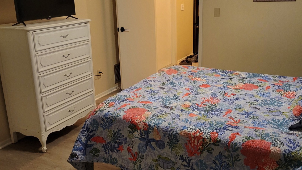 Photo of Bedroom in Venice Gardens