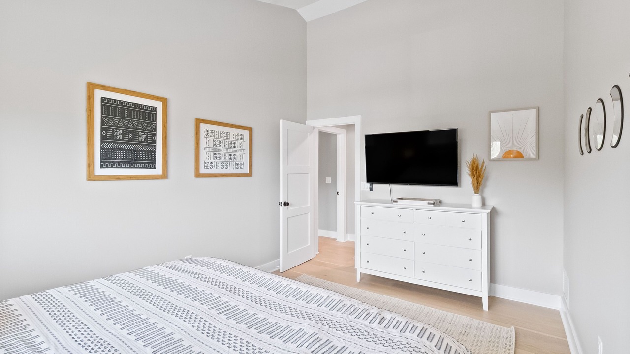 Photo of Bedroom in Arlington Park