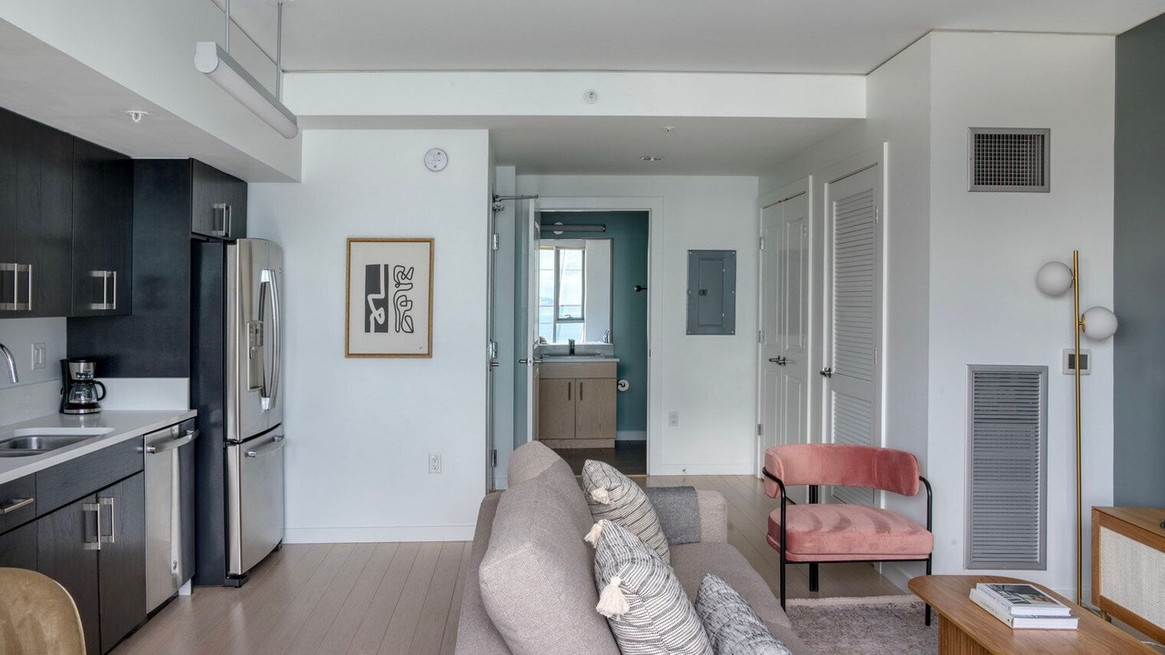 Photo of Livingroom in Downtown Seattle