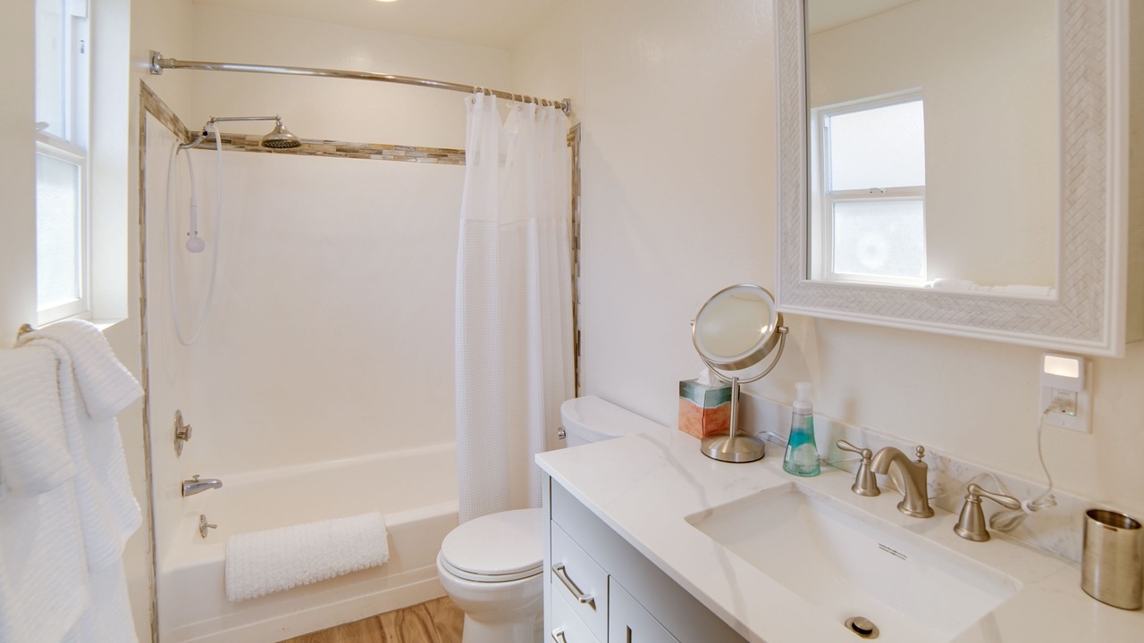 Photo of Bathroom in Lakeport