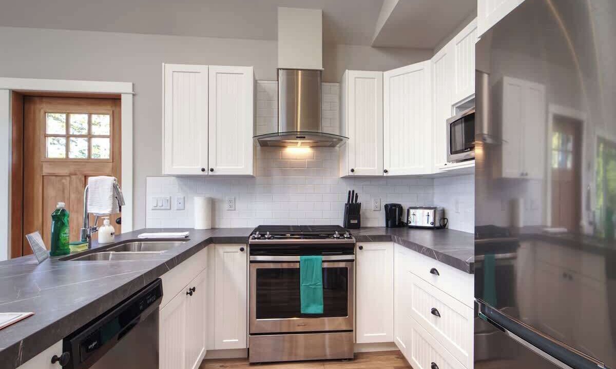 Photo of Kitchen in Port Renfrew