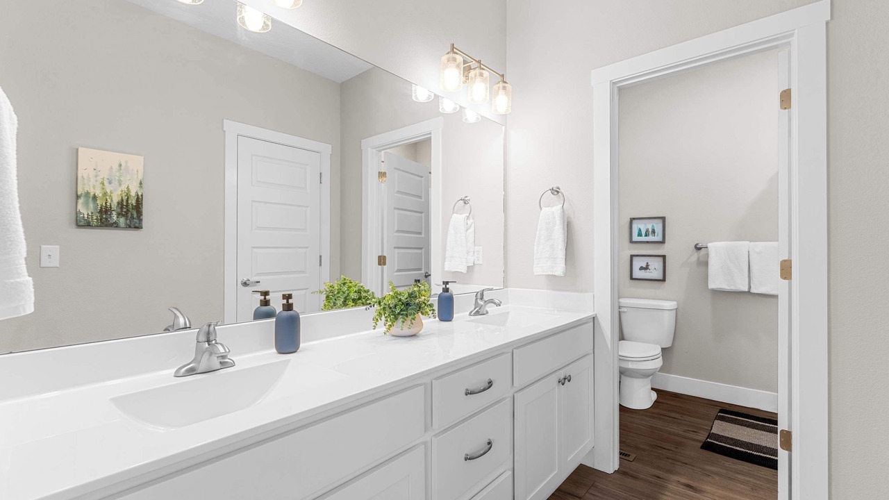 Photo of Bathroom in Kimberling City