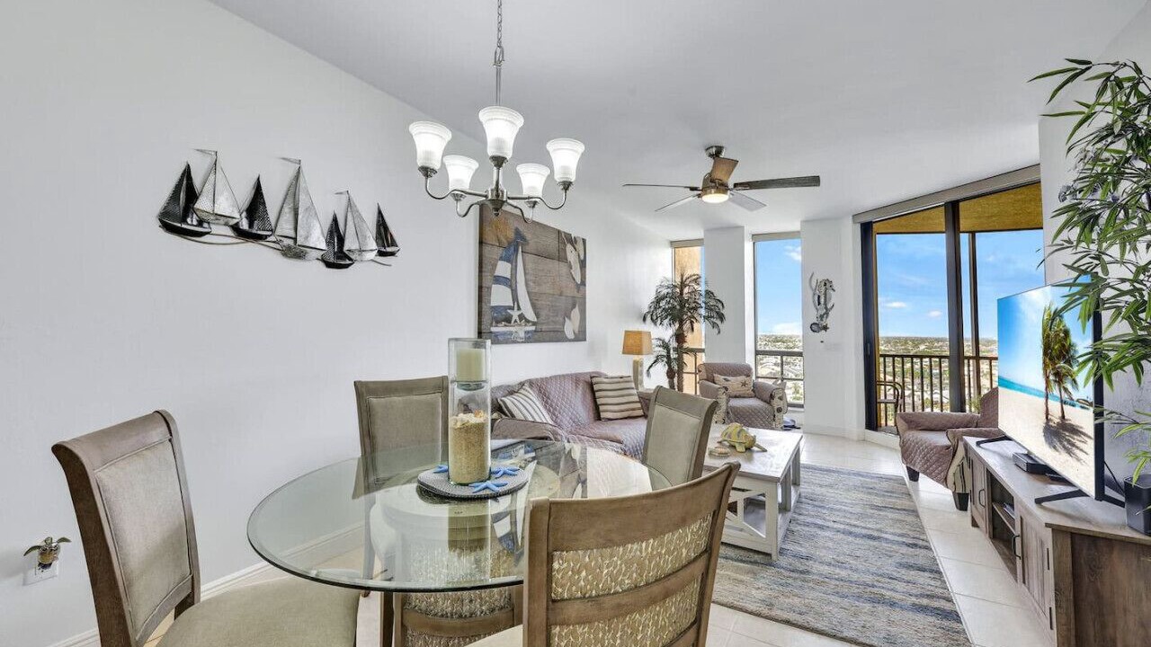 Photo of Livingroom in Cape Harbour