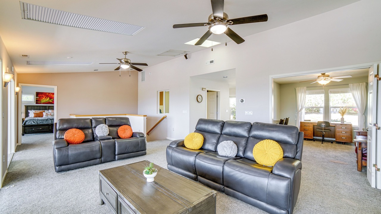 Photo of Livingroom in North Lakeport