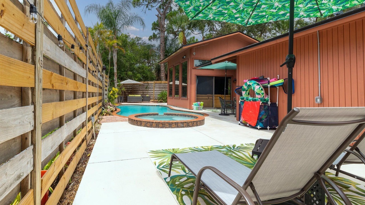 Photo of Outdoor in Pinecraft