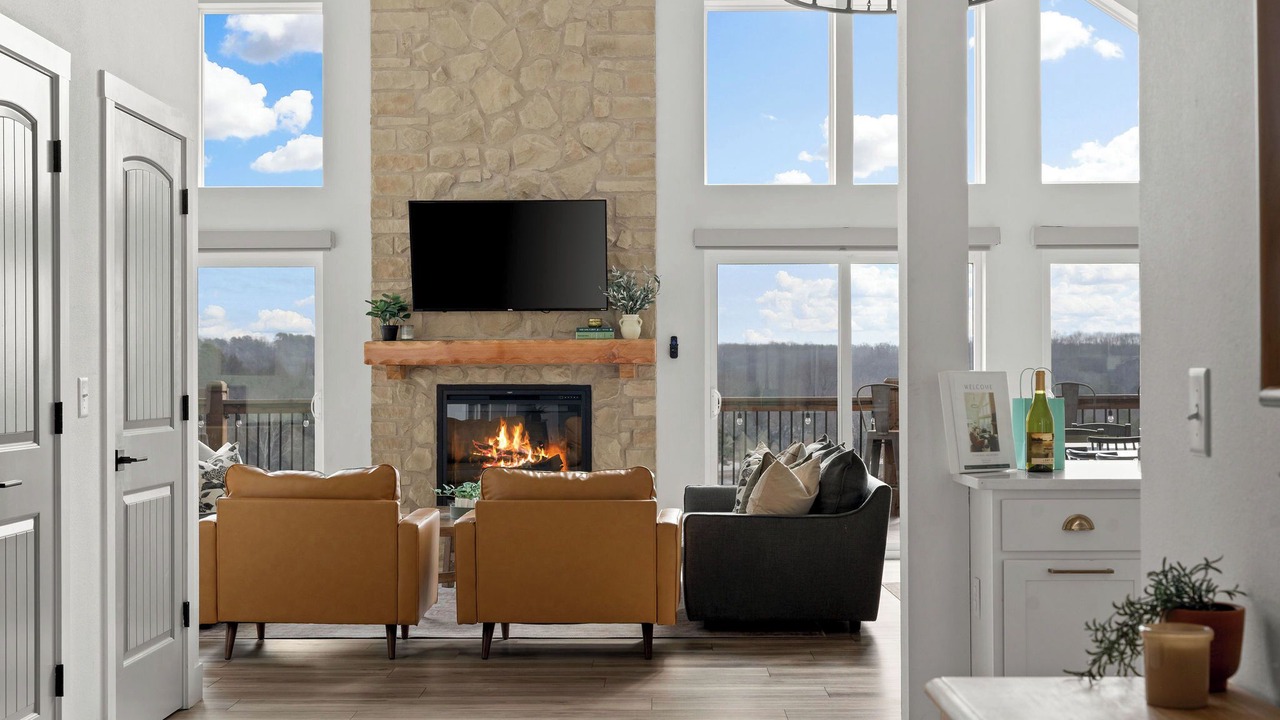 Photo of Livingroom in Kimberling City