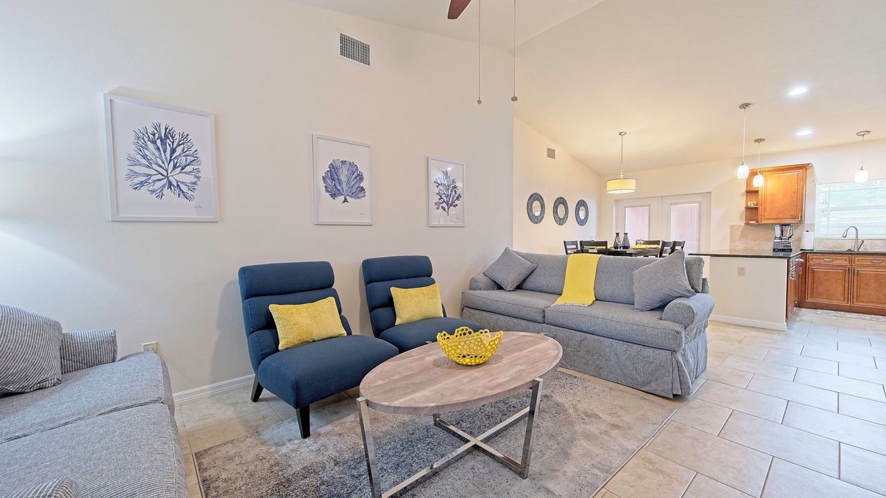 Photo of Livingroom in Sarasota Springs