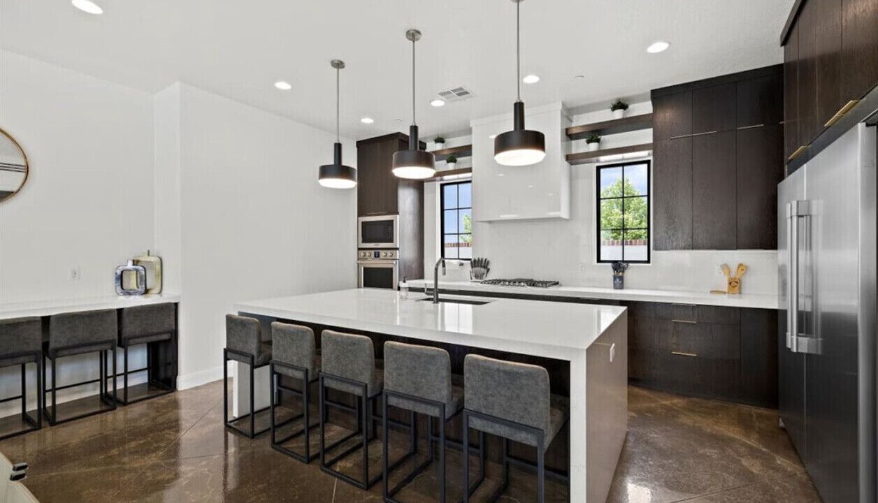 Photo of Kitchen in Hurricane