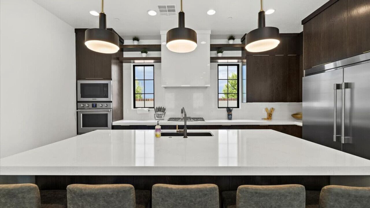 Photo of Kitchen in Hurricane