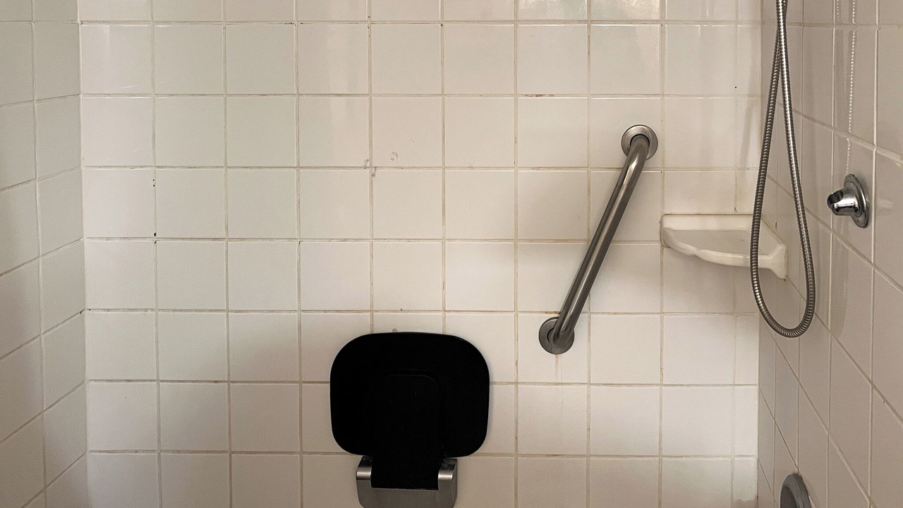 Photo of Bathroom in Yorktown