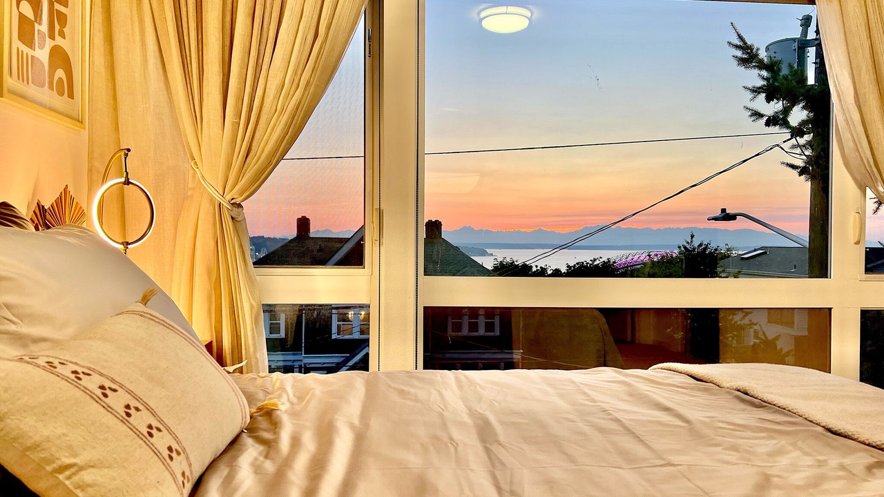 Photo of Bedroom in North Beacon Hill