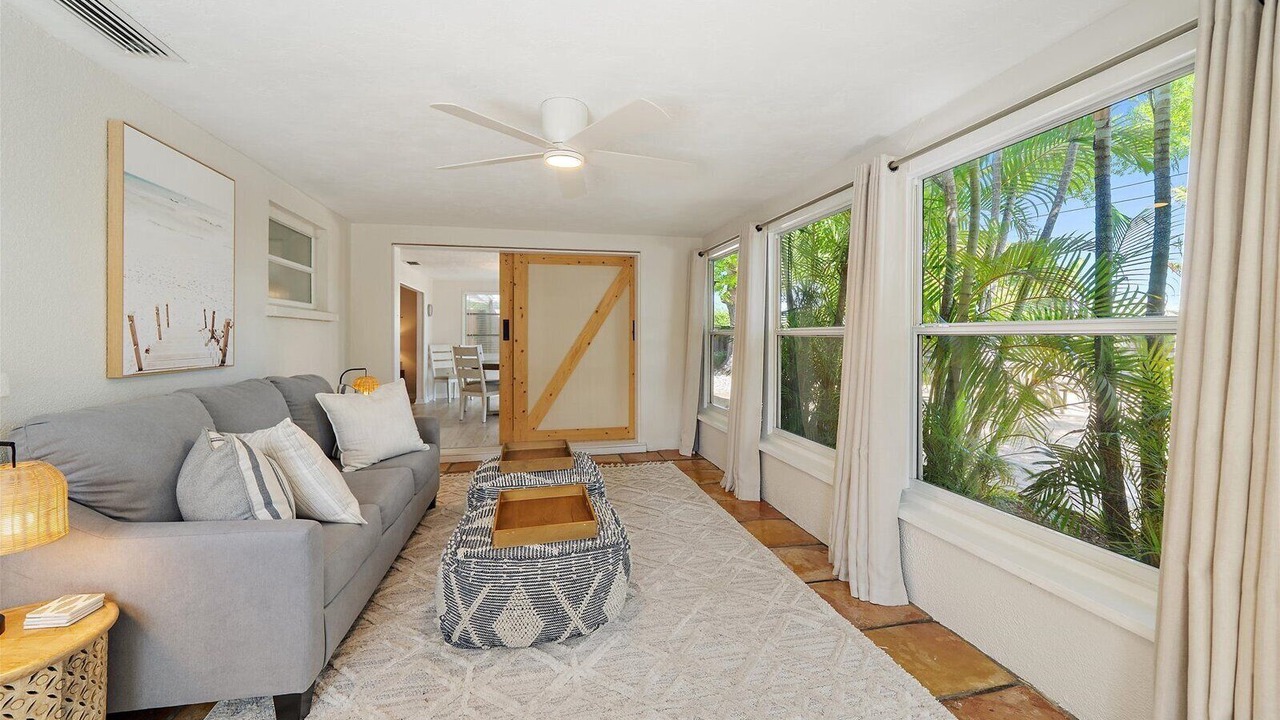 Photo of Livingroom in Southgate