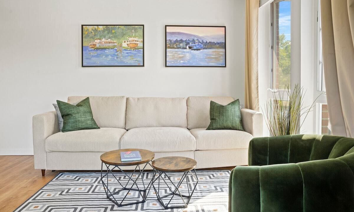 Photo of Livingroom in Capitol Hill
