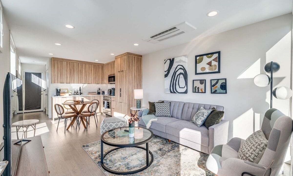 Photo of Livingroom in Fremont