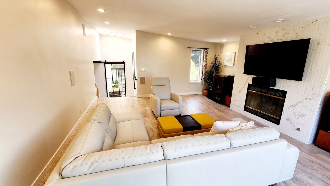 Photo of Livingroom in Crown Hill