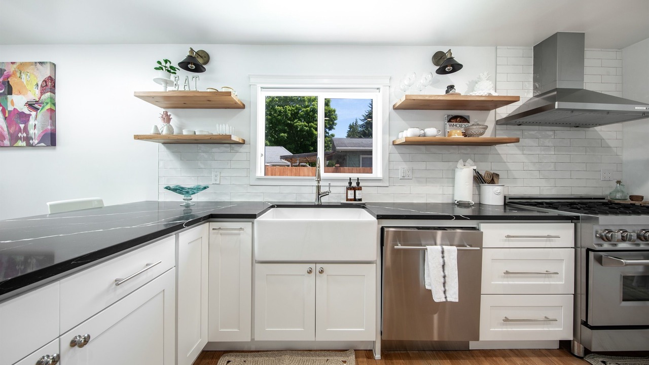 Photo of Kitchen in Shoreline