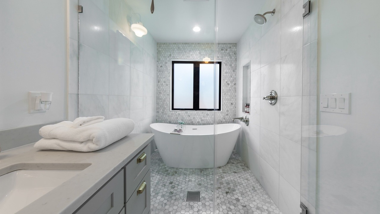 Photo of Bathroom in Shoreline