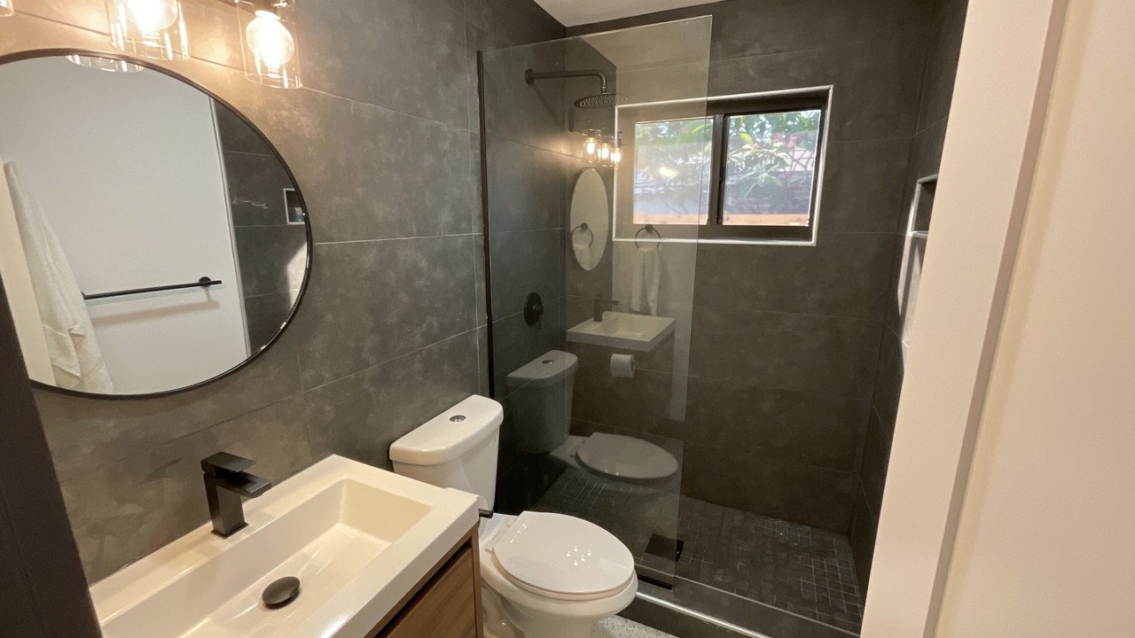 Photo of Bathroom in Indian Beach Sapphire Shores