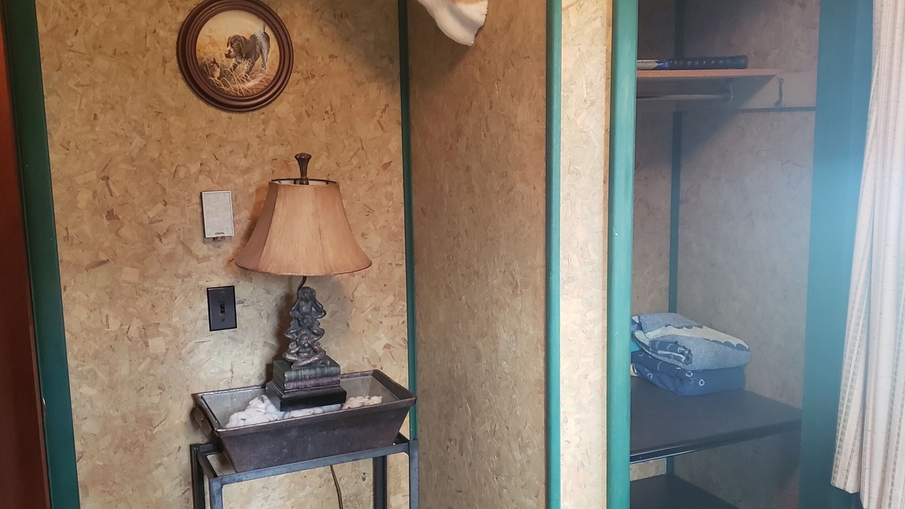 Photo of Bedroom in Canadian Lakes