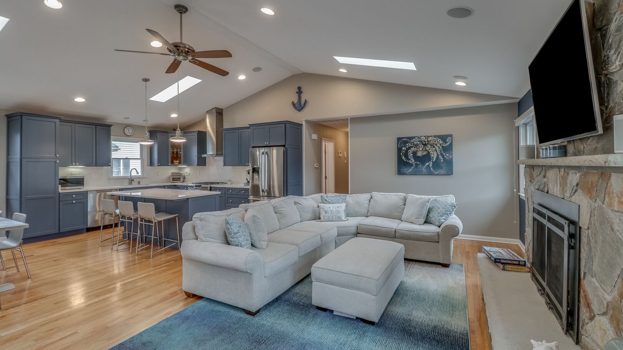 Photo of Livingroom in Country Club Estates