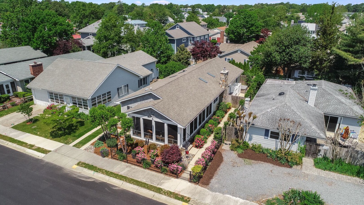 Photo of Outdoor in Country Club Estates