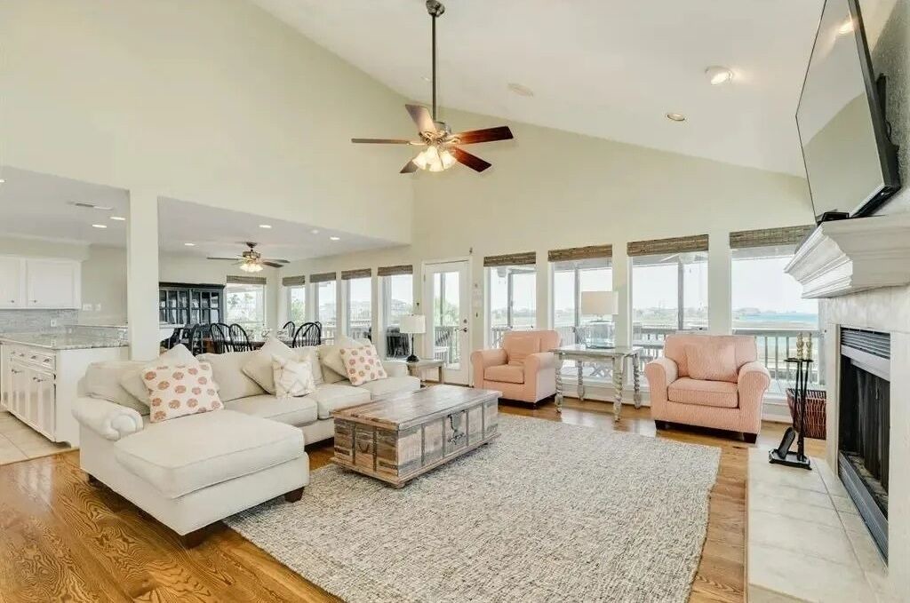 Photo of Livingroom in Isla Del Sol