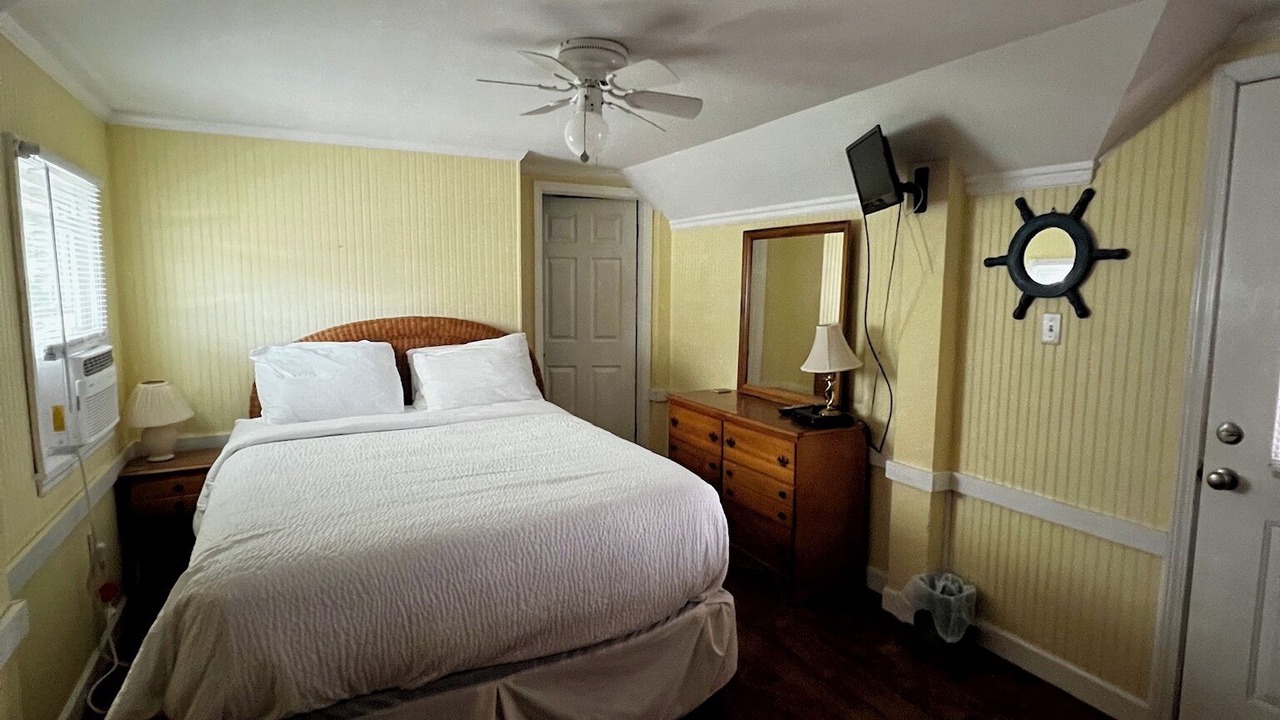 Photo of Bedroom in Ocean Isle Beach