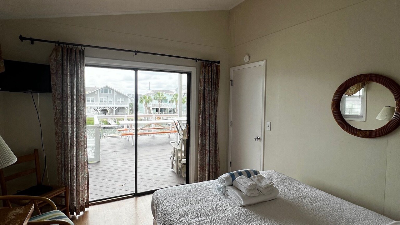 Photo of Bedroom in Ocean Isle Beach