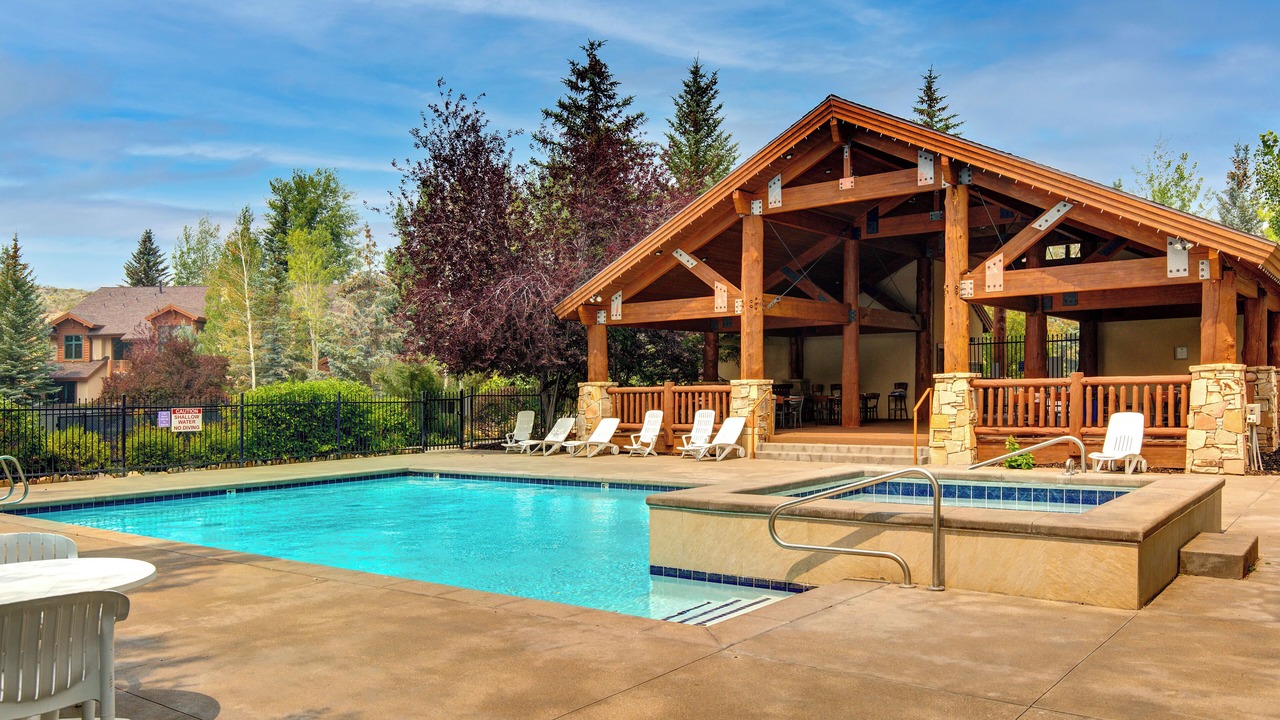 Photo of Outdoor in Park Meadows