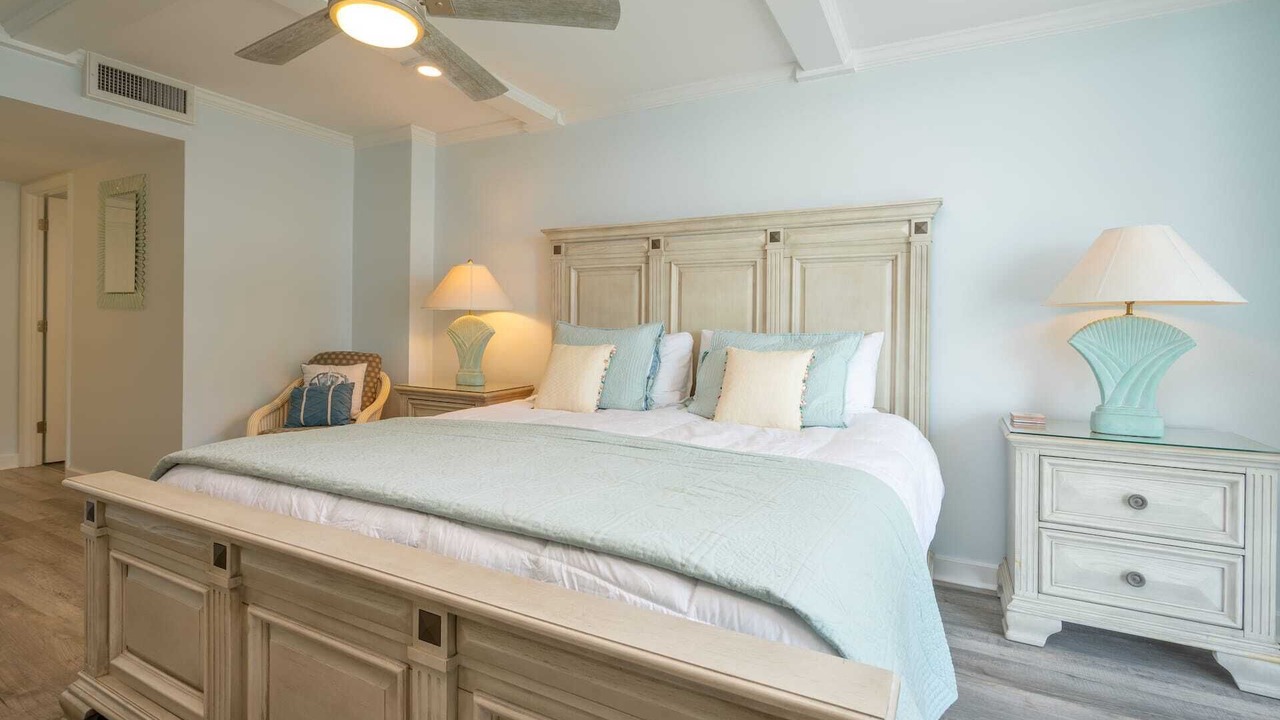 Photo of Bedroom in Arcadian Shores