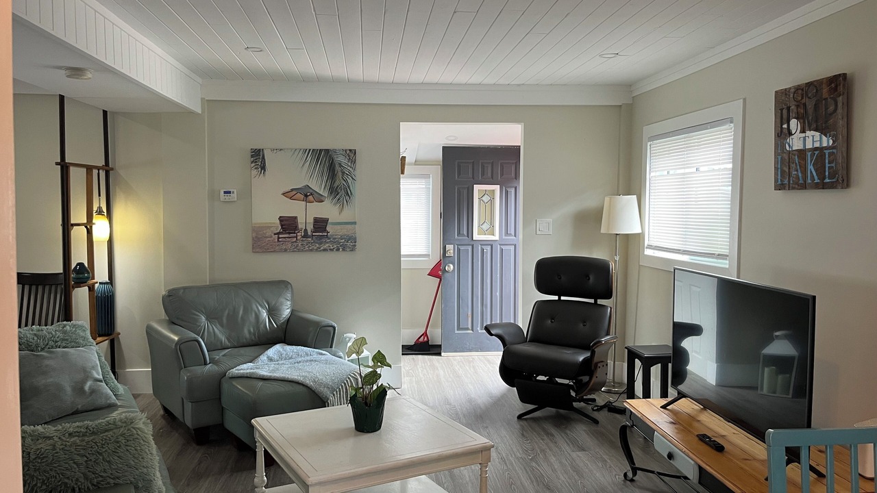 Photo of Livingroom in Port Stanley