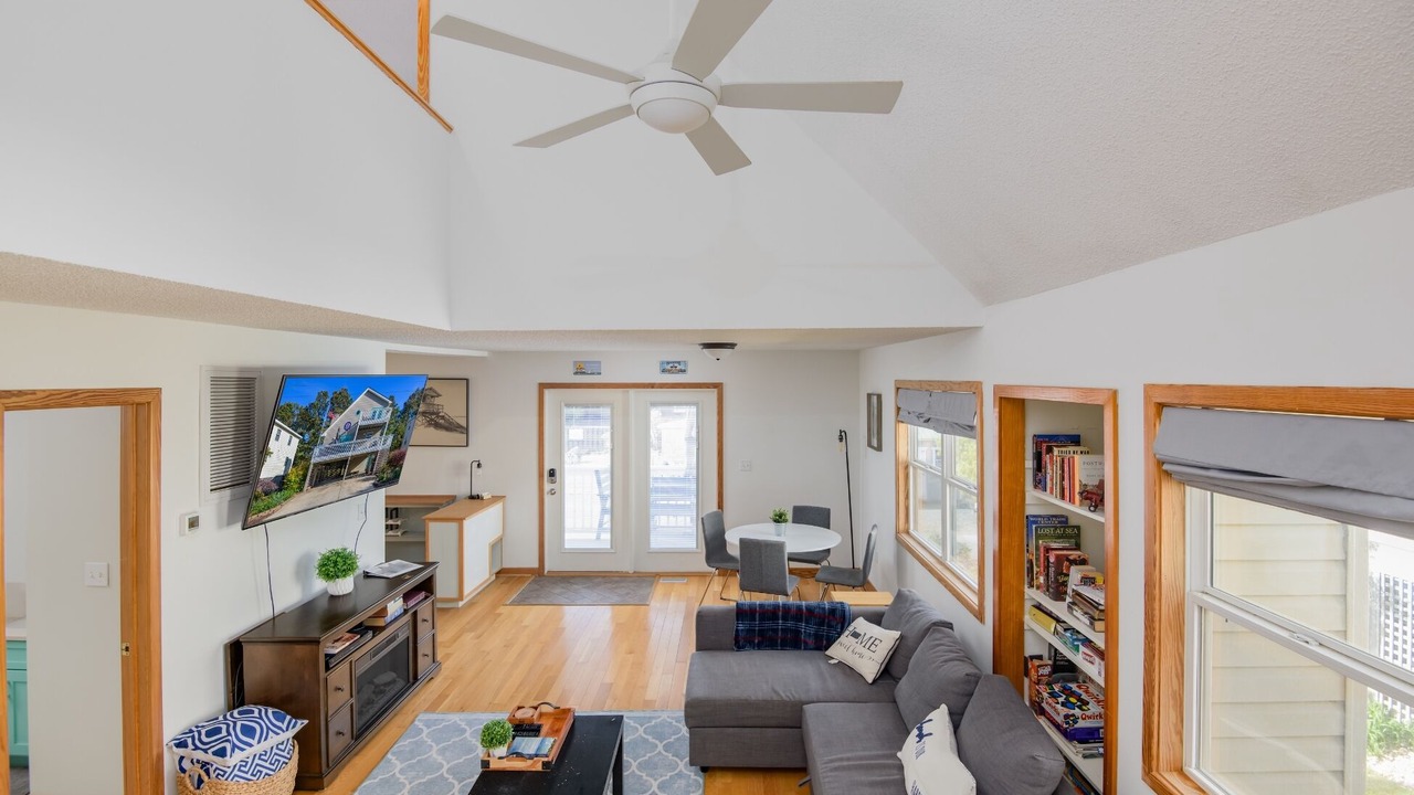Photo of Livingroom in Manteo