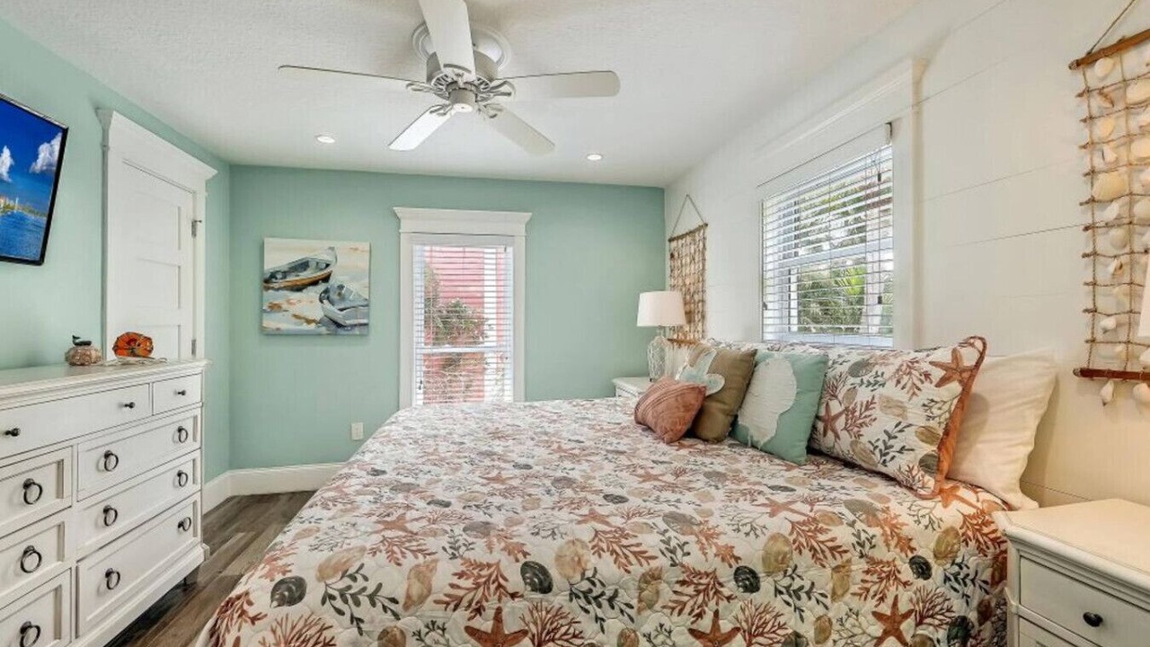 Photo of Bedroom in Siesta Key Village