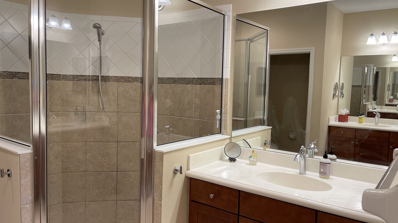 Photo of Bathroom in Lakewood Ranch