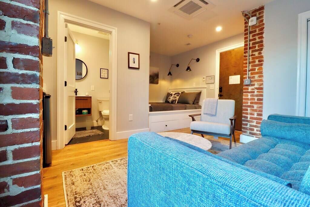 Photo of Livingroom in Old Town Alexandria