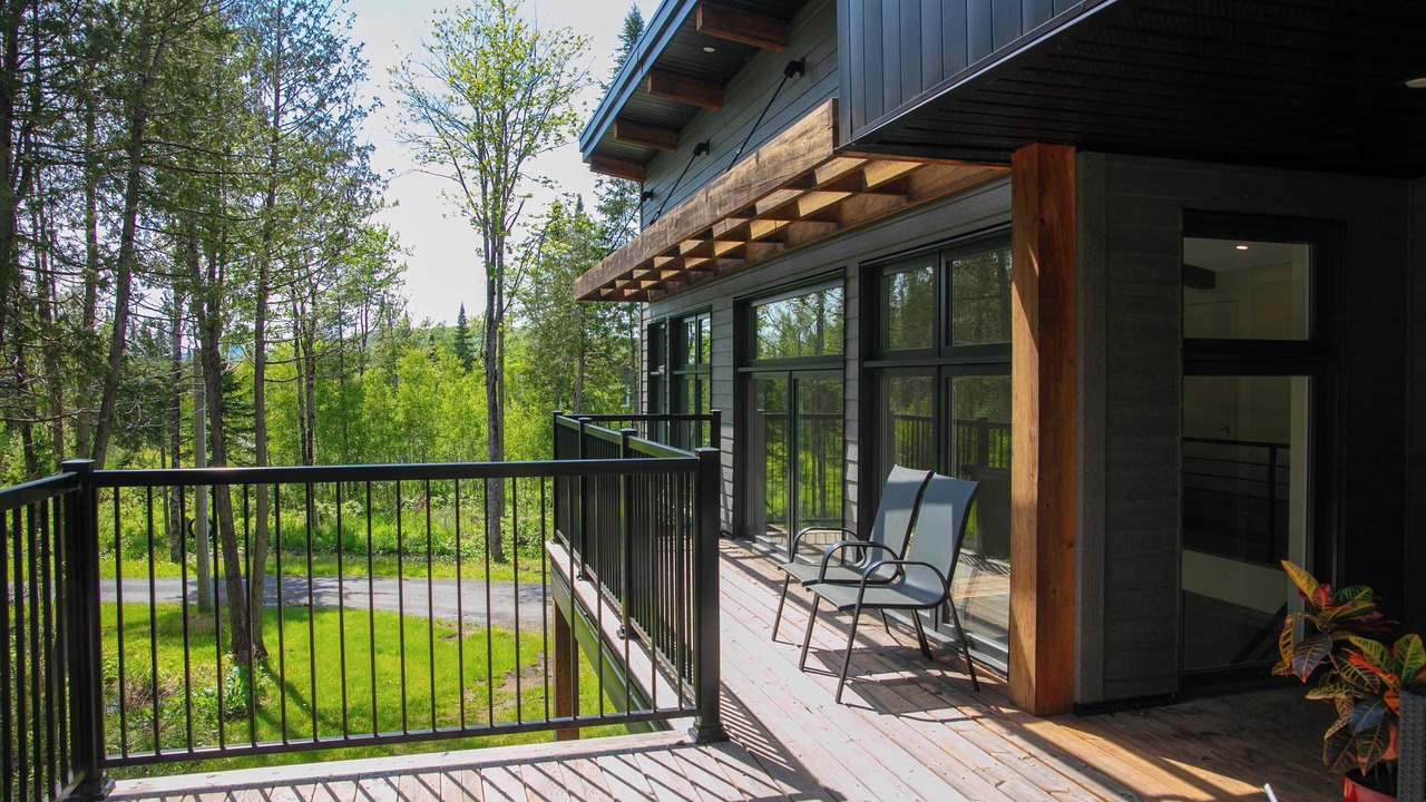 Photo of Patio Balcony in Stanstead Township