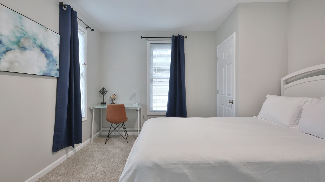 Photo of Bedroom in Old North Columbus
