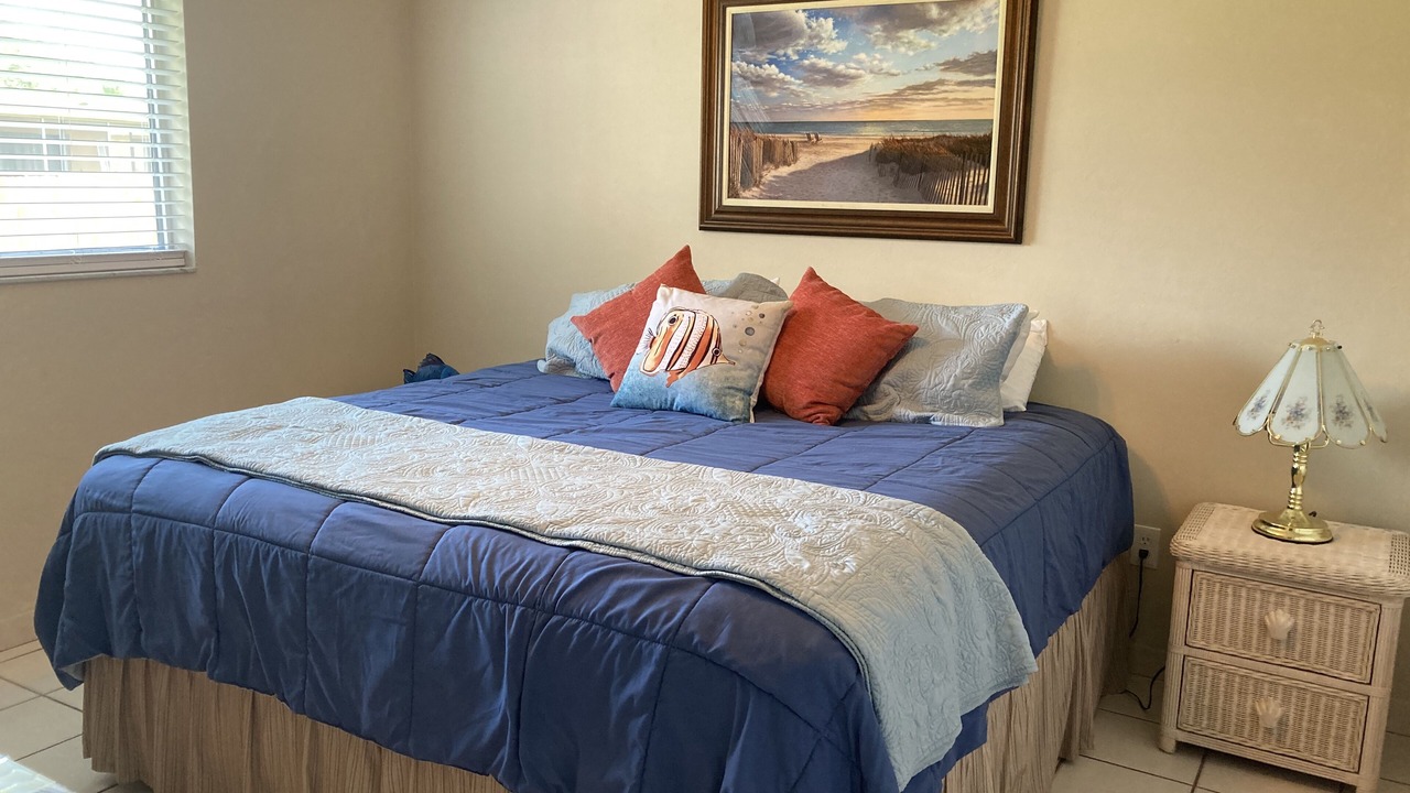Photo of Bedroom in Naples Park