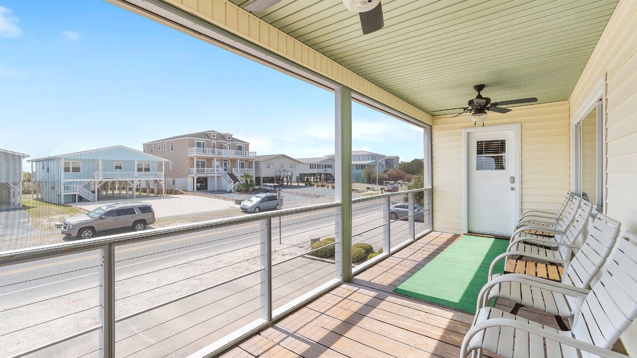 Photo of Patio Balcony in Sunset Beach
