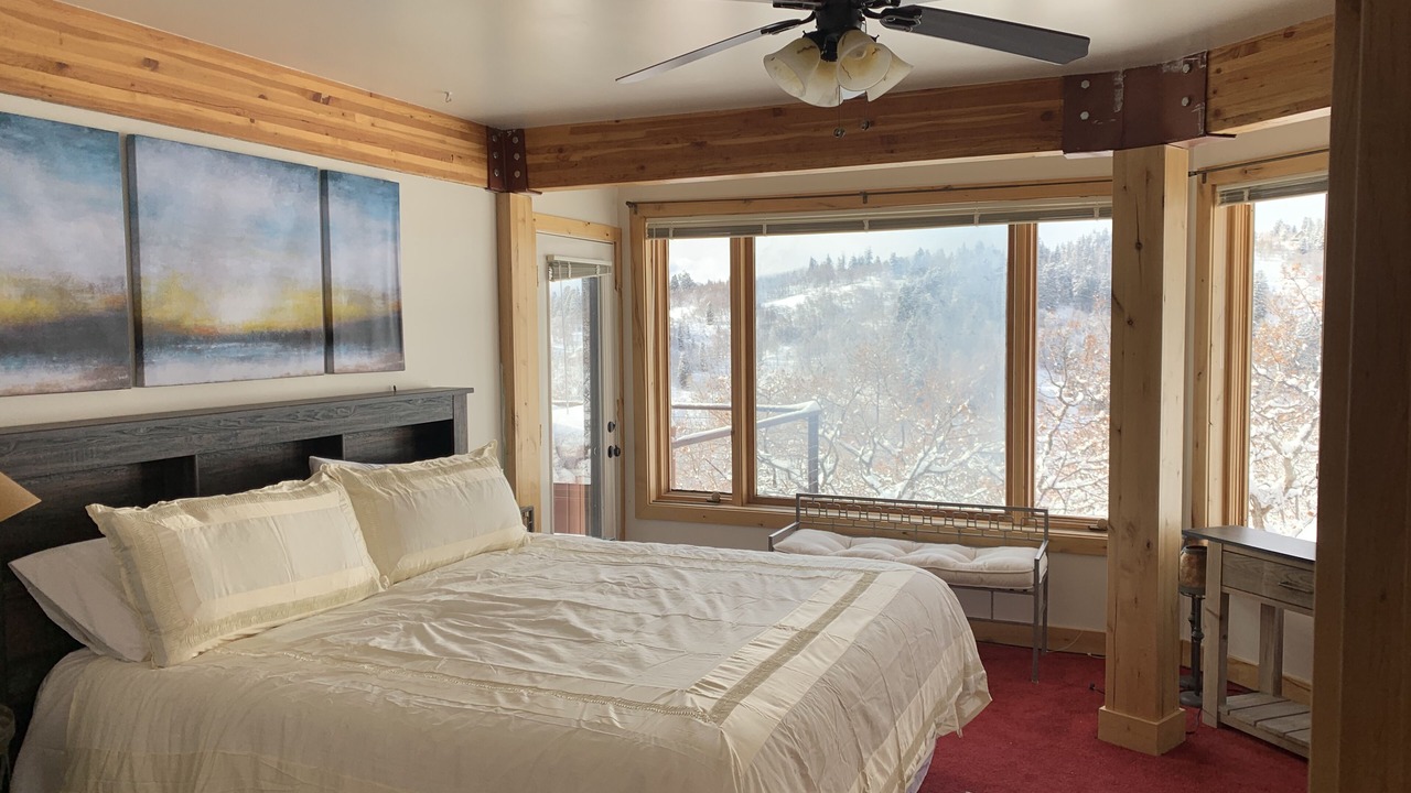 Photo of Bedroom in Silver Summit