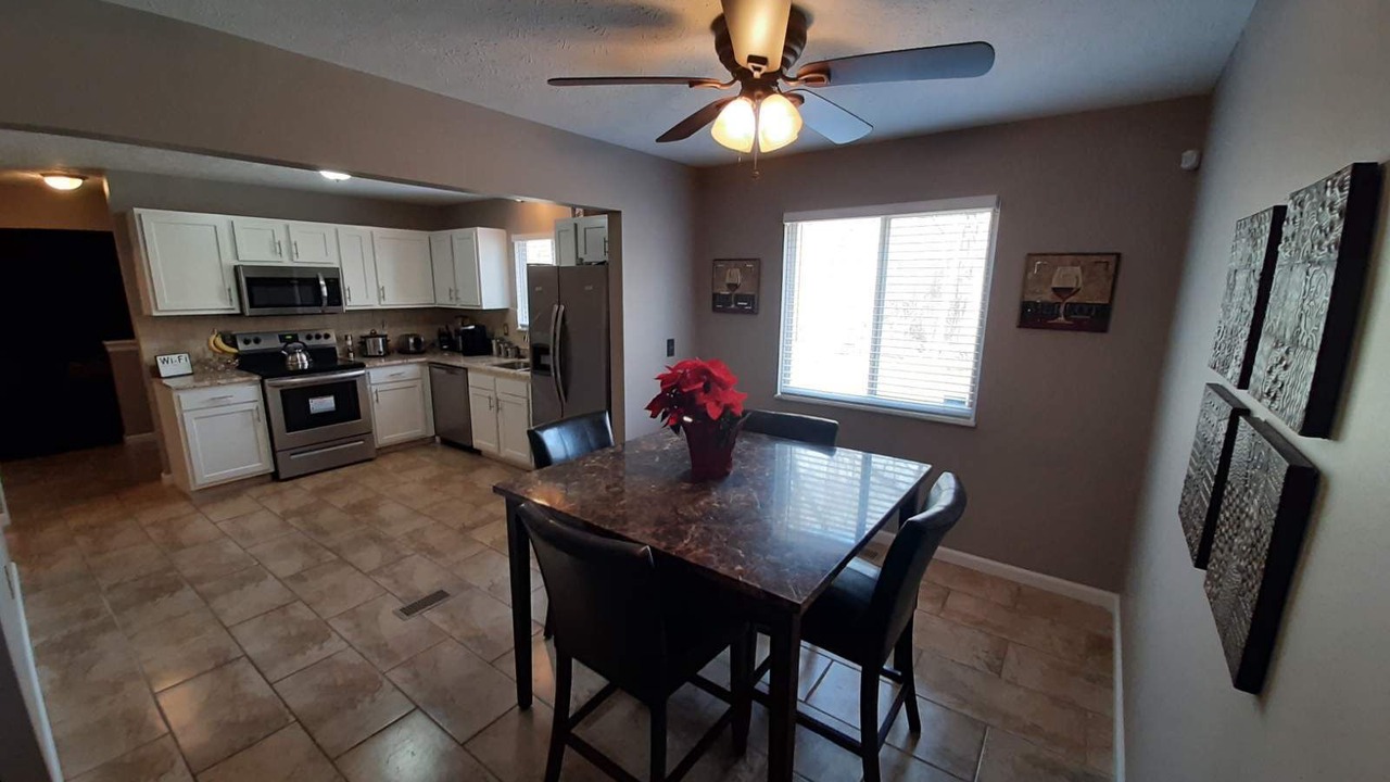 Photo of Livingroom in Reynoldsburg