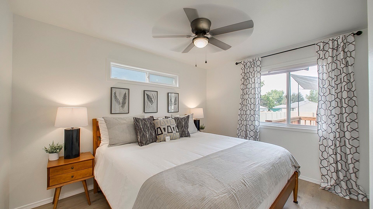 Photo of Bedroom in Sunset