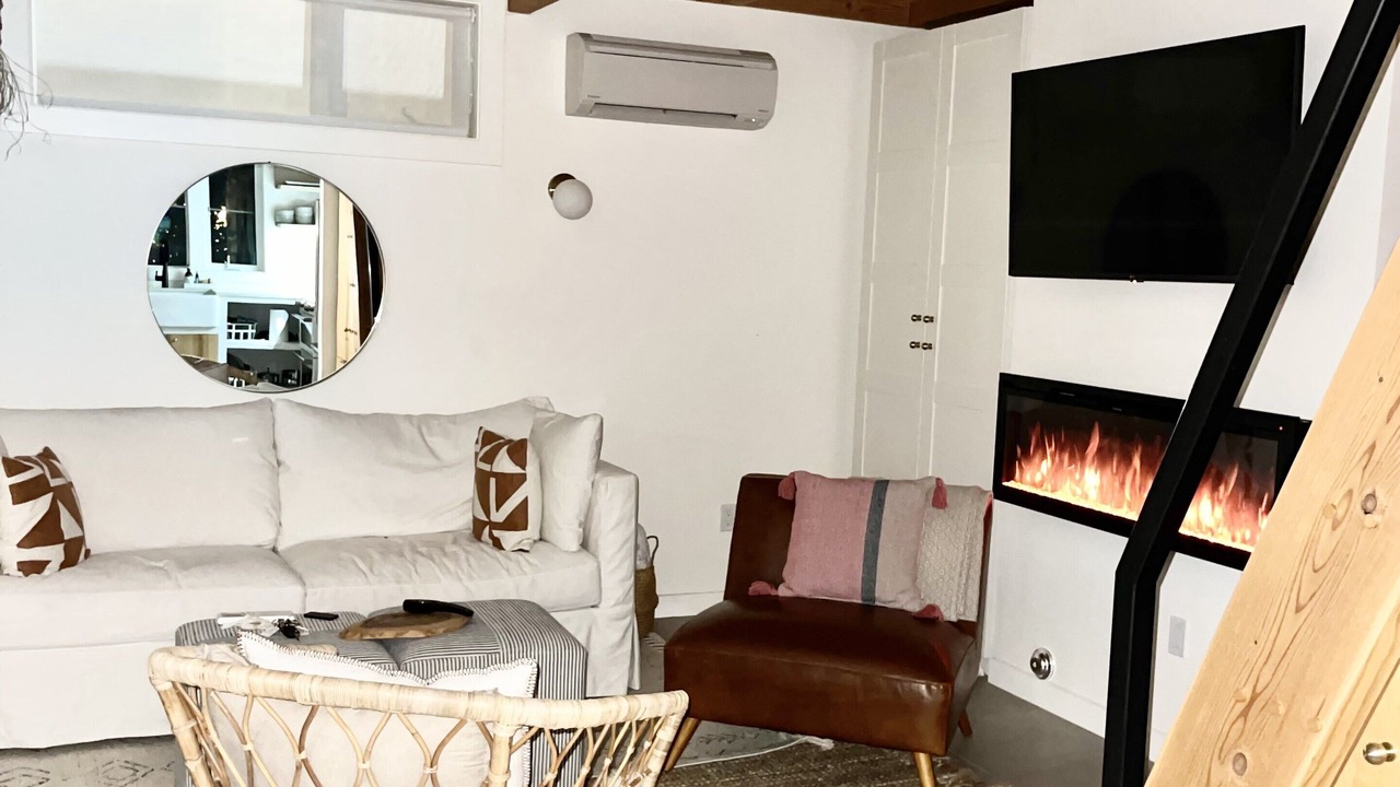 Photo of Livingroom in Fairmount Park