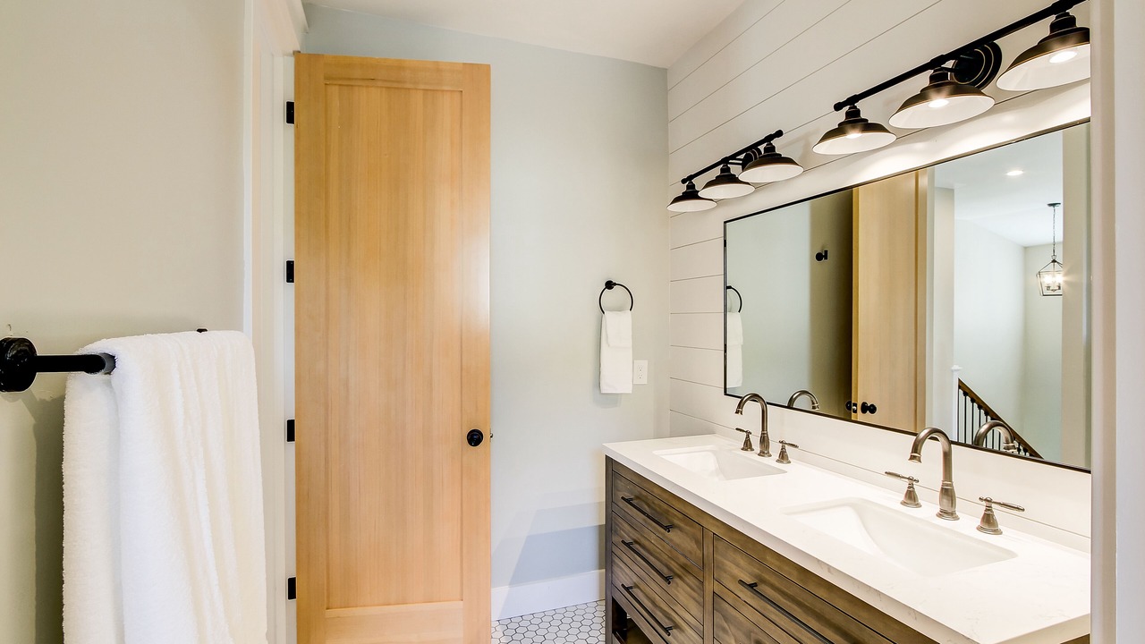 Photo of Bathroom in North Beacon Hill