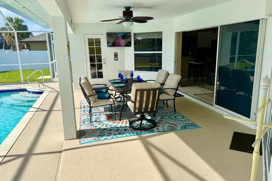 Photo of Outdoor in Pelican