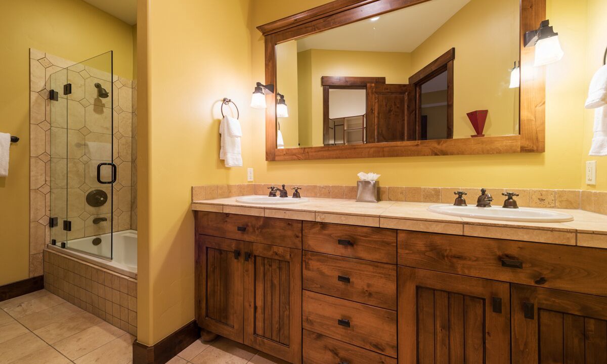 Photo of Bathroom in North Park City