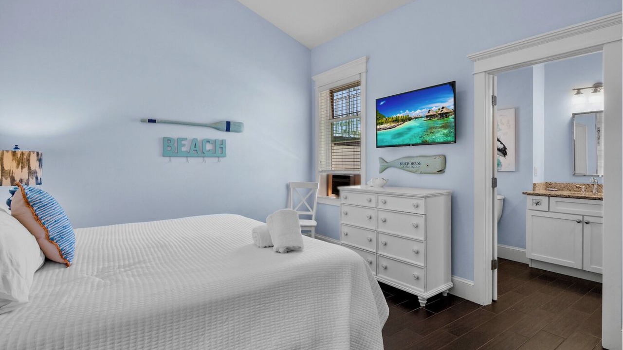 Photo of Bedroom in Holmes Beach
