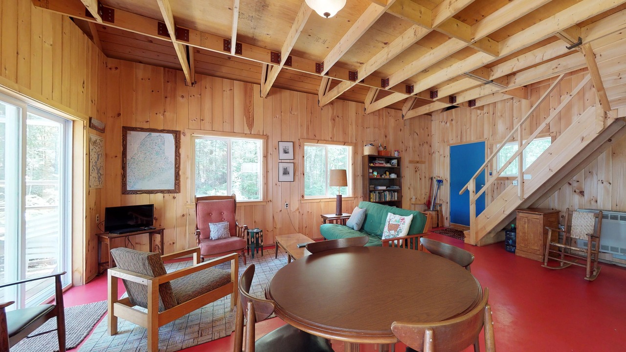 Photo of Livingroom in Northeast Somerset