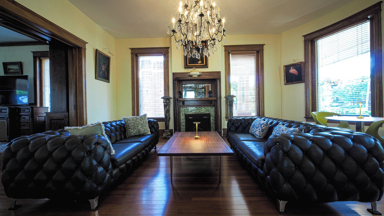 Photo of Livingroom in 16th Street Heights