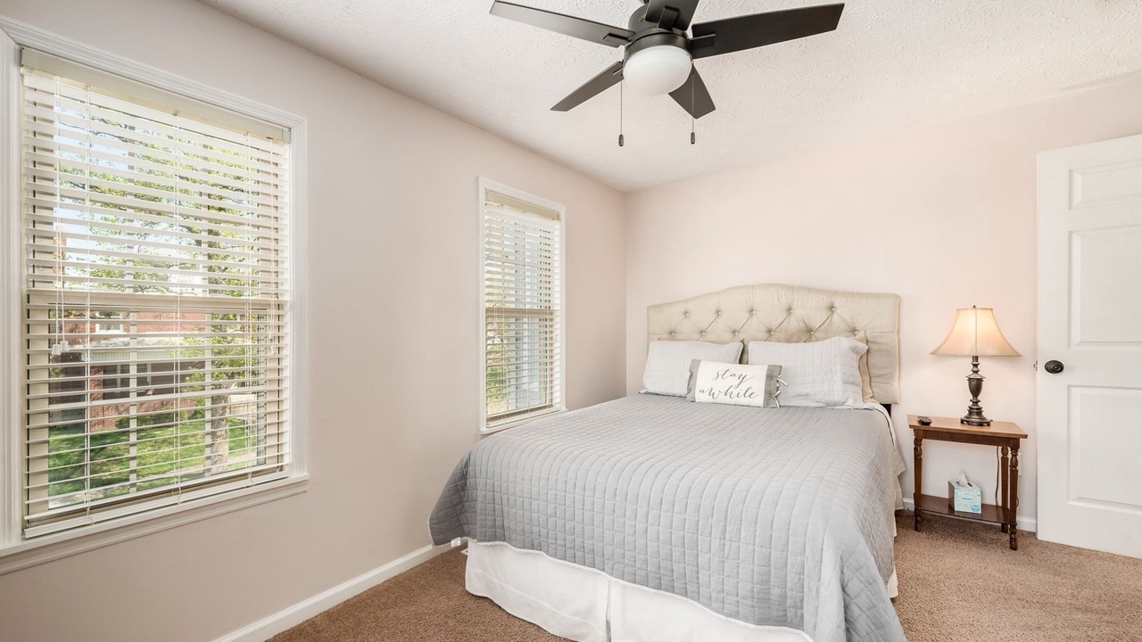 Photo of Bedroom in Old North Columbus